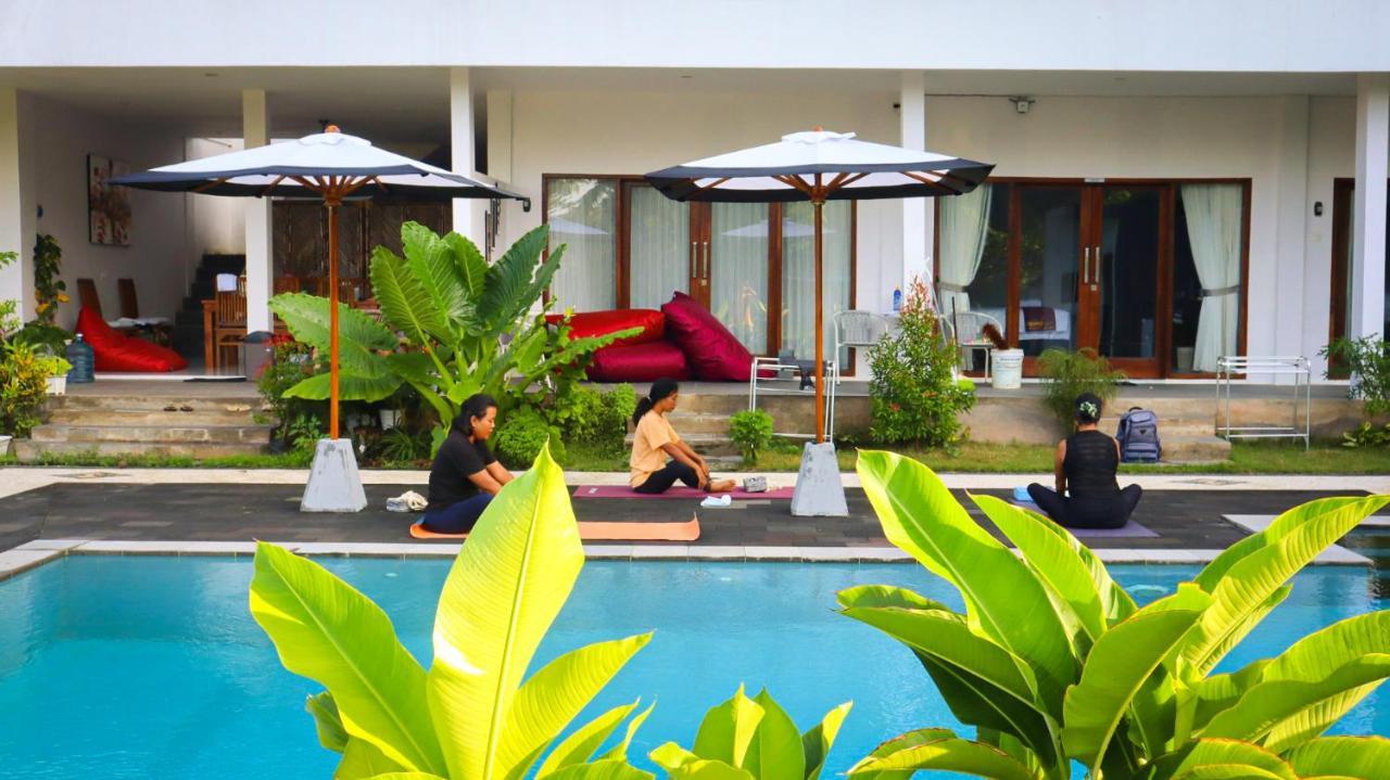 Tree Tops Mandalika Kuta  Exterior photo